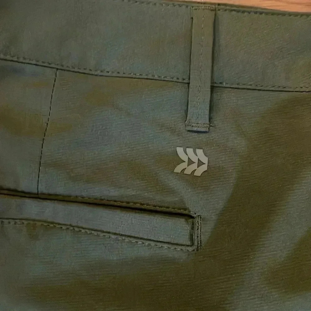 All In Motion Men’s 40 Hunter Green Stretch Flat Front Shorts - Picture 5 of 8